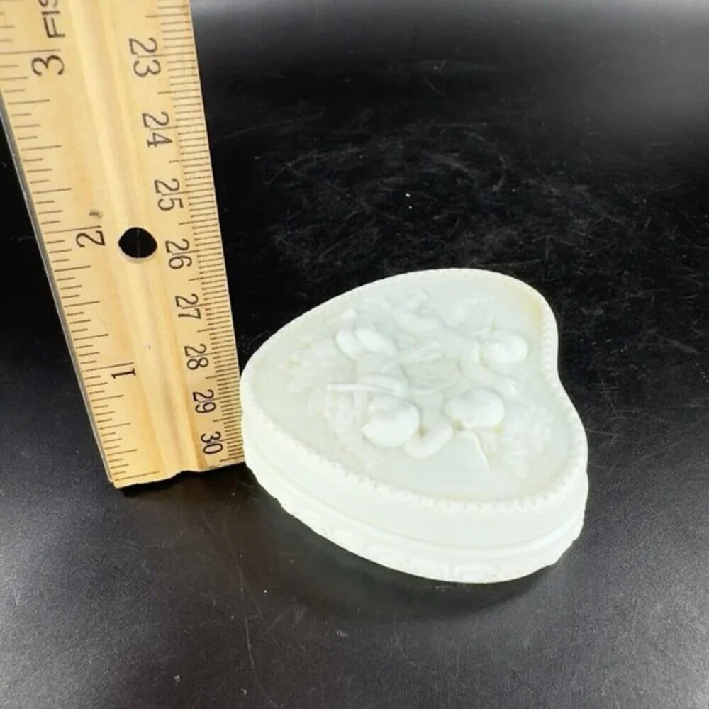 1984 Lladro Small Heart Shaped Trinket Box‎ Three Cherubs Light Blue Porcelain